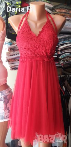 ИЗКЛЮЧИТЕЛНО КРАСИВА червена рокля с дантела , снимка 1 - Рокли - 42646631