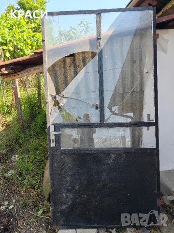 Желязна входна врата