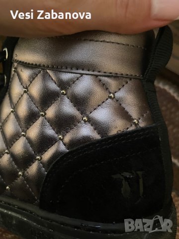 Дамски кецове Трусарди 