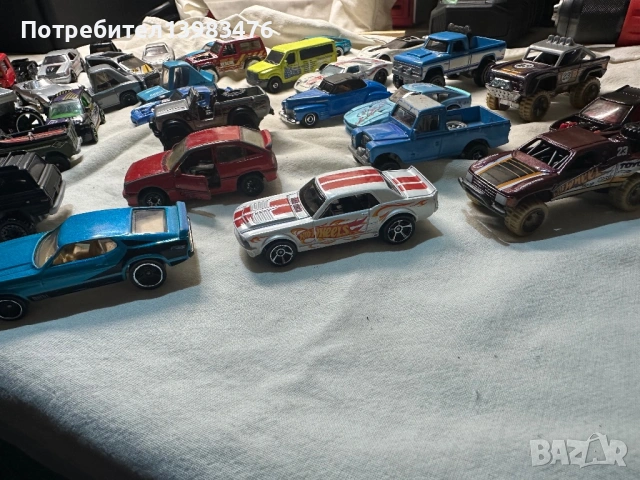 Колички Hot wheels, Matchbox, Welly, снимка 7 - Коли, камиони, мотори, писти - 54073339