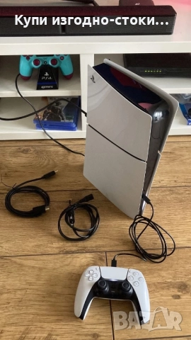 PS4 Slim Digital Edition с джойстик и 7 игри