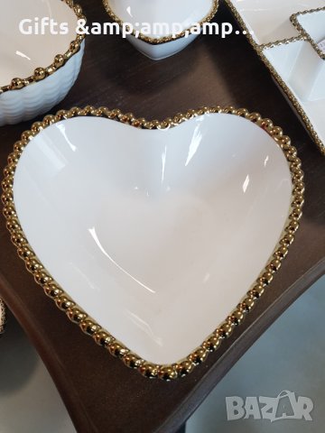 Порцеланова купа във форма на Сърце със златен кант, снимка 2 - Аксесоари за кухня - 35104752