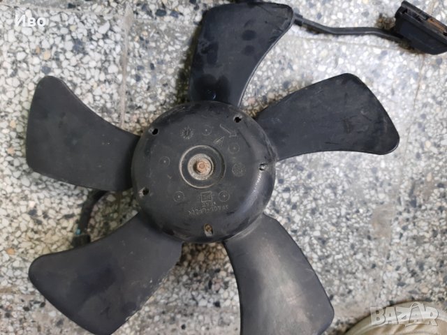 Охладителна перка за радиатор Mitsubishi Outlander Мицубиши Аутлендър 1 2.0i, снимка 4 - Части - 29371760