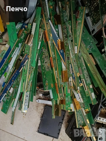 Части за ТВ и електронна скрап, снимка 10 - Части и Платки - 47543053