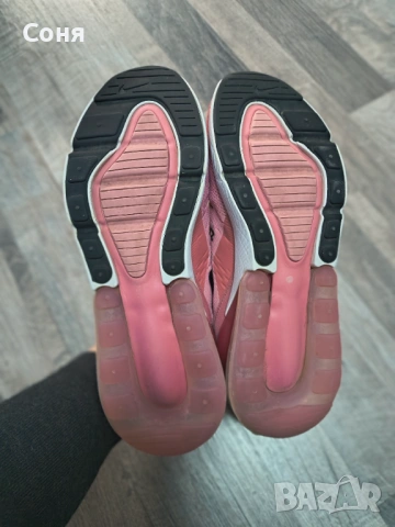 Дамски маратонки NIKE,номер 36,5., снимка 5 - Маратонки - 54233307