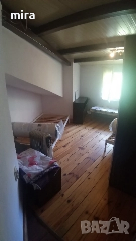 Обзаведен тухлен еднопространствен апартамент до метро Лъвов мост , снимка 1