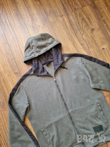 Страхотно мъжко горнище HUGO BOSS размер 2XL, снимка 3 - Спортни дрехи, екипи - 51798270