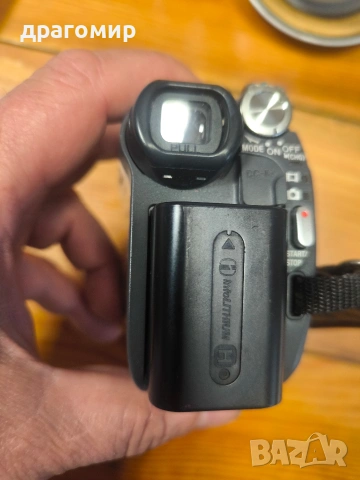 SONY HANDYCAM DVD Carl Zeiss , снимка 7 - Камери - 53909075