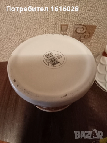 Порцеланов буркан за джинджифилови сладки и коледни курабийки., снимка 13 - Кутии за храна - 52263797