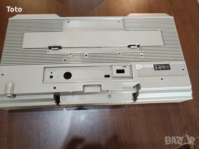 Заден капак и механика за Sharp 5757, снимка 2 - Радиокасетофони, транзистори - 52442545