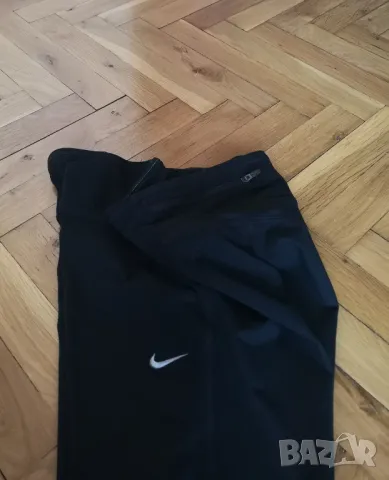 Оригинален дамски 3/4 клин Nike размер M-L , снимка 5 - Спортни екипи - 48868910