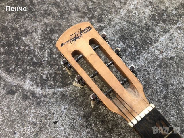 стара българска китара мод. "ЗОРНИЦА" на фабр. "КРЕМОНА", снимка 2 - Антикварни и старинни предмети - 47563264