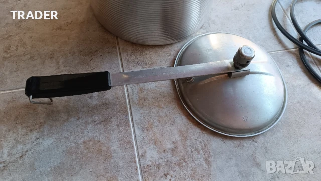 тенджера за готвене под налягане 6л с три броя уплътнения за капака, снимка 2 - Съдове за готвене - 50934604