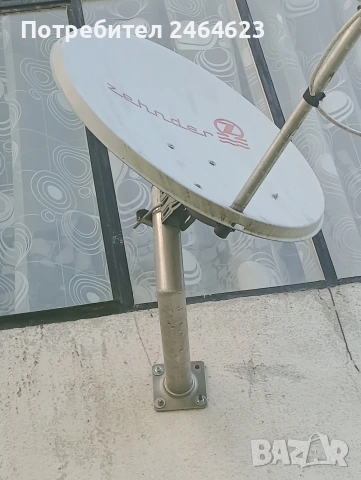 Сателитна чиния и два приемника, снимка 2 - Приемници и антени - 54289765