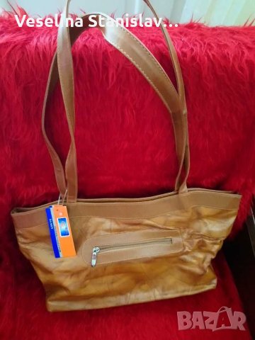 Дамска чанта, снимка 2 - Чанти - 30061456