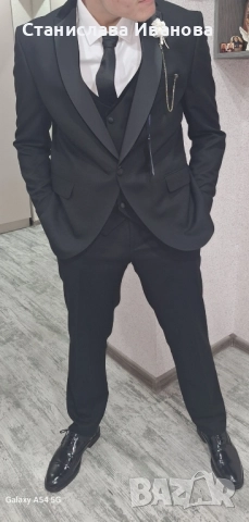 мъжки класически костюм с обувки