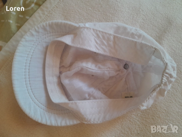 Бяла детска шапка , снимка 3 - Шапки, шалове и ръкавици - 51590086