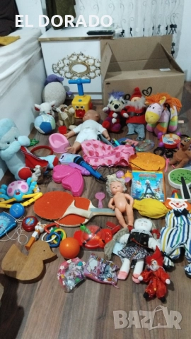 Голям лот играчки