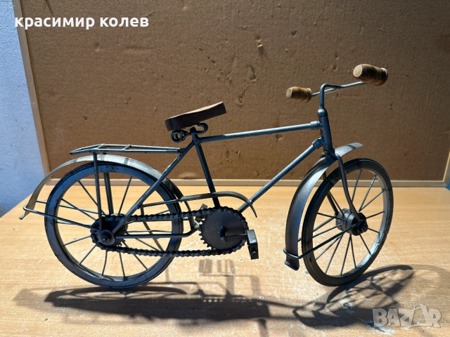 модел на ръчно изработен велосипед
