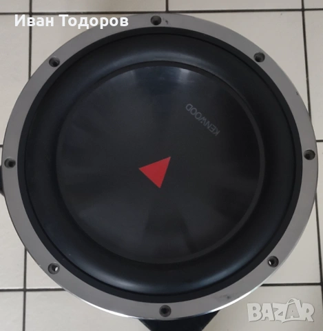 Субуфер за автомобил