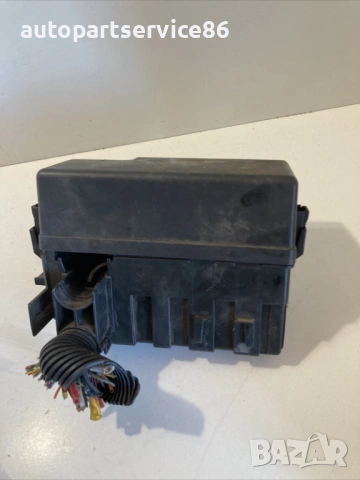 Кутия с предпазители за Nissan Pathfinder 2.5 Dci (2009) 4X10A