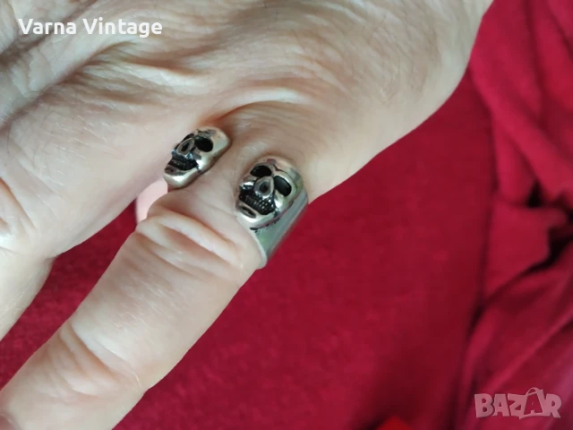 Мъжки пръстен с черепи. CROOP.