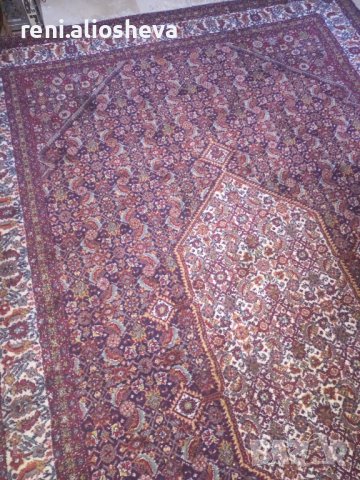 Персийски килим 