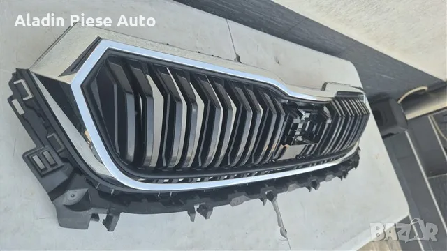 Централна решетка Skoda Kodiaq година 2021 2022 2023 2024 код 565853653C , снимка 2 - Аксесоари и консумативи - 55885046