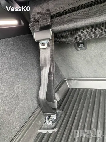 AUDI разделителна мрежа за багажник, снимка 3 - Аксесоари и консумативи - 49114476