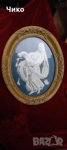 Стара дървена рамка със орнаменти, снимка 2 - Антикварни и старинни предмети - 52587012