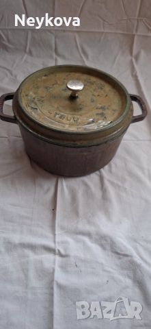 Чугунена тенджера Staub Cocotte , снимка 2 - Обзавеждане на кухня - 52352437