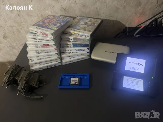 Nintendo DS Lite + 15 игри, 2 зарядни и калъф