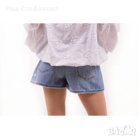 дънкови къси панталони 100 % памук памучни оригинални маркови  Love Moschino деним шорти, снимка 3 - Къси панталони и бермуди - 50930677