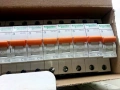 Автоматични монофазни предпазители Schneider Elecctric 30бр.нови., снимка 3