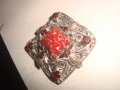 СКЪПОЦЕННА ПОСРЕБРЕНА ФИЛИГРАННА БРОШКА с КОРАЛОВ ЯСПИС и ФАСЕТИРАНИ ГРАНАТИ АРТ-ДЕКО 17641, снимка 5
