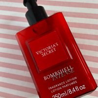 Victoria's Secret Bombshell Intense парфюмен лосион /Аромат № 1, снимка 2 - Козметика за тяло - 31509336
