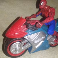 Оригинален 2007 Marvel the amazing Spider-Man & motorcycle , снимка 1 - Колекции - 39023744