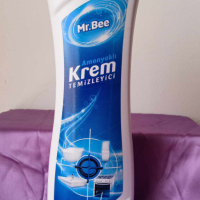 Препарат крем Mr. Bee 750 ml. за почистване на бяни, фаянс, теракот, фурни и др., снимка 1 - Препарати за почистване - 44531365
