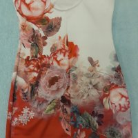 Луксозна рокля- бяла във високата част и червена в долната част с принт от рози диагонална граница, снимка 9 - Рокли - 37259269