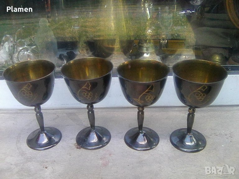 Четири чашки за ликьор, снимка 1