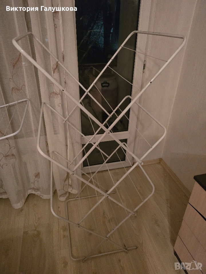 2 различни видове сушилки за дрехи, снимка 1