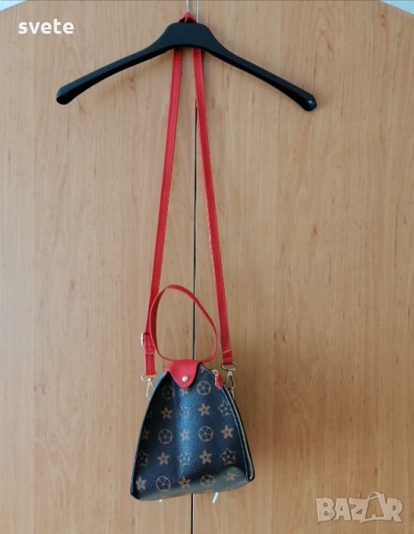  Кокетна малка чантичка реплика на Louis Vuitton, снимка 1