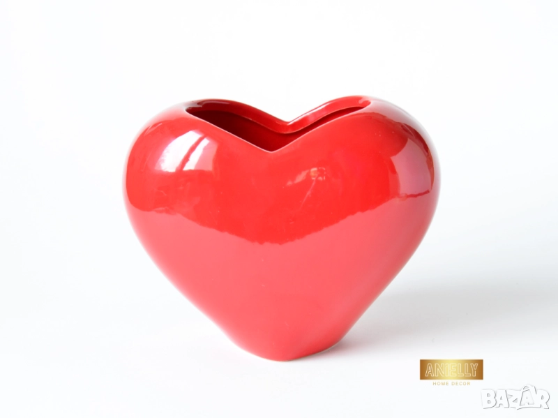 Керамично Ваза за Цветя с Форма на Червено Сърце / Саксия за Растения/ Подарък за Приятелка, снимка 1