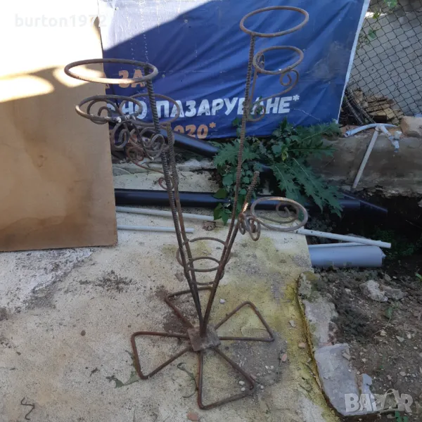 Стар метален цветарник, снимка 1