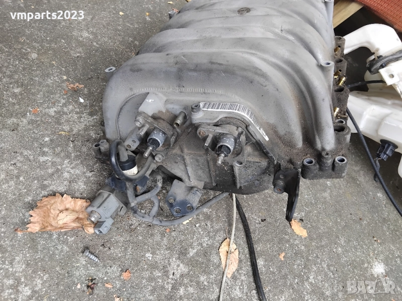 Всмукателен колектор Audi A8 D3 4.2 BFM 335кс с газ, снимка 1