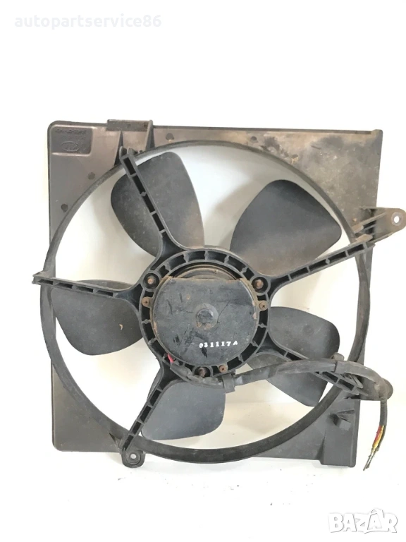 Перка на радиатора за KIA Carnival 2.9 CRDi (2002–2006) 0K55215025, снимка 1