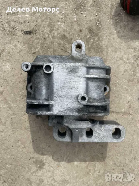 Тампон за двигател от Шкода Октавия хечбек 1.9 ТДИ, 105 кс., 5 ск., код двигател BJB, 2007 г., снимка 1