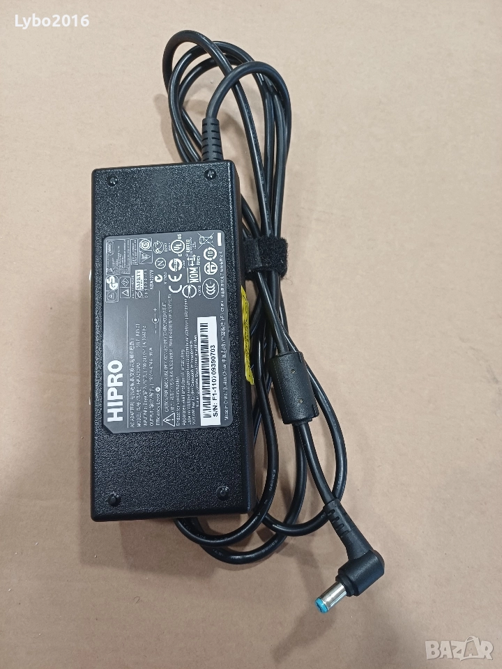Продавам зарядно Hipro за лаптоп Acer., снимка 1