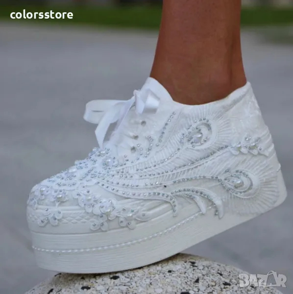 Обувки на платформа - бели - 412-13, снимка 1