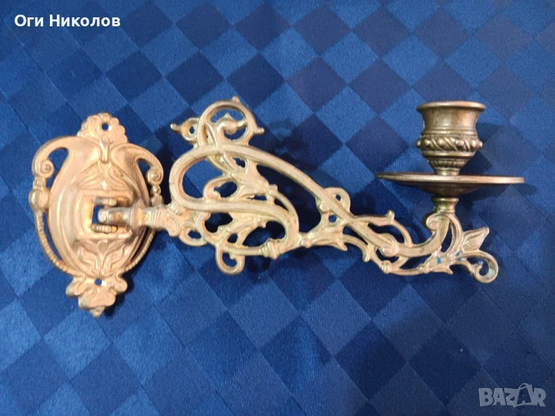 Бронзов конзолен свещник, снимка 1